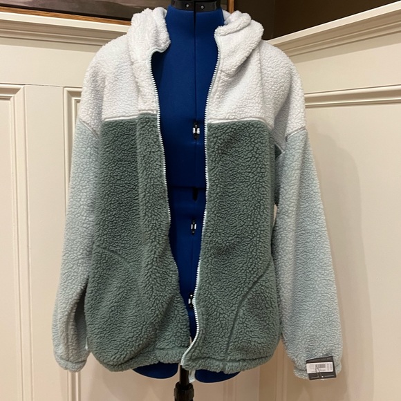 NWOT Eddie Bauer We Wander Hoodie Jacket Coat in Mineral Green - Picture 5 of 9